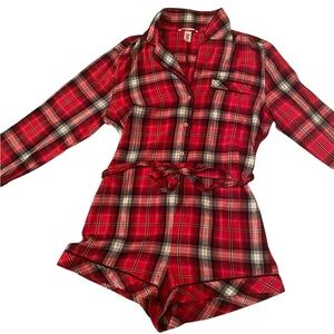 Victoria secret Christmas pajamas (m)